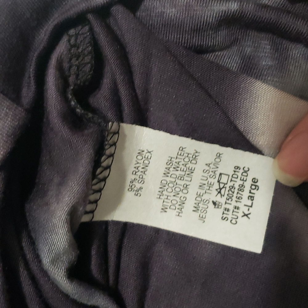 1 S left.will fit med see belowNew boutique tie dye top - Picture 16 of 16